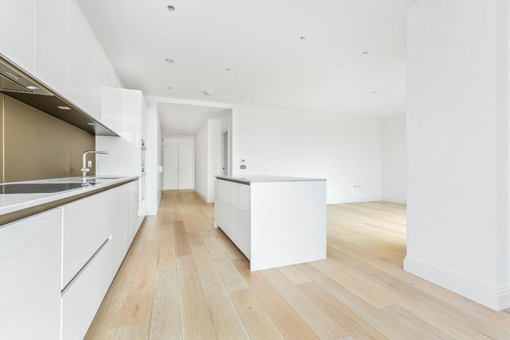 Apartment in Twickenham - View 2