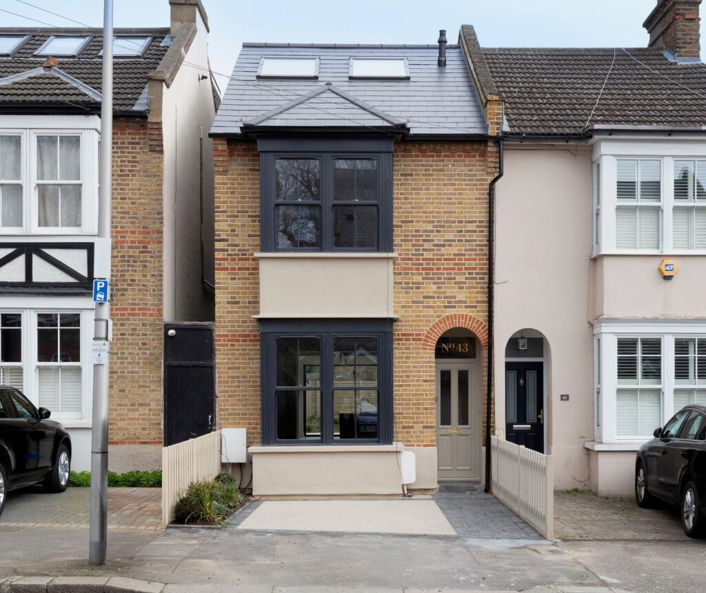 Peel Road, South Woodford, London, E18 photo 2