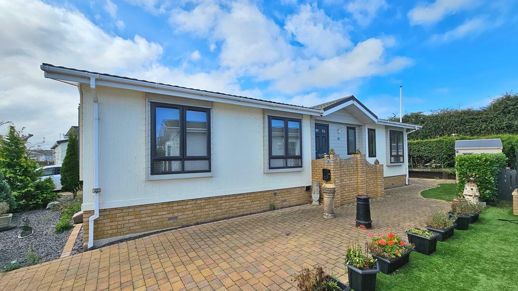 Rhododendron Close, Herne Bay, CT6 6FD photo 2