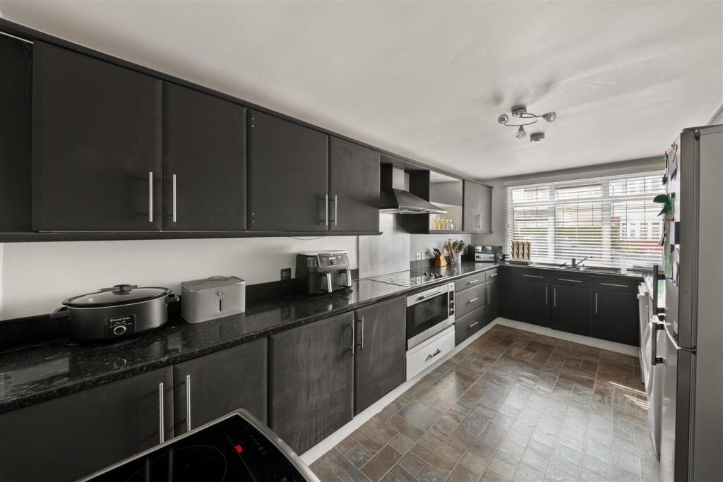 House in London - View 4