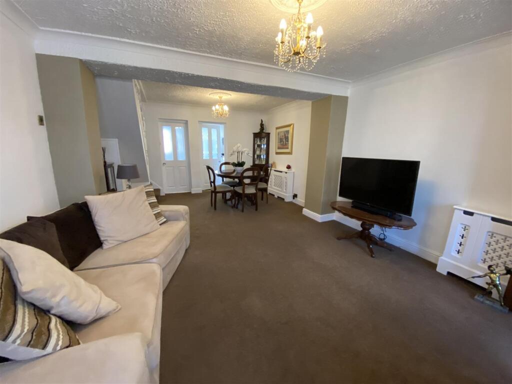 House in Dagenham - View 3