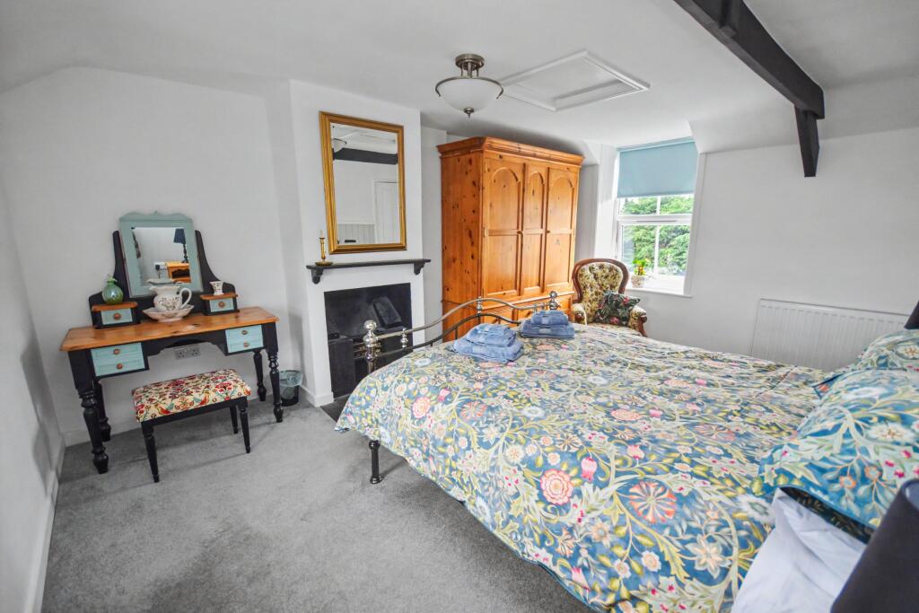 House in Newcastle upon Tyne - More