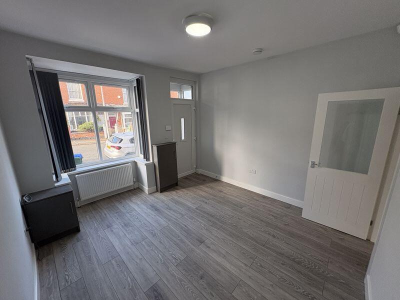 House in Birmingham, West Midlands - View 5