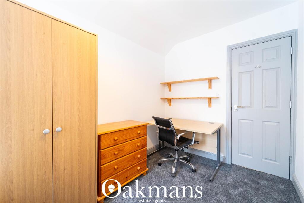 6 bedroom house for rent