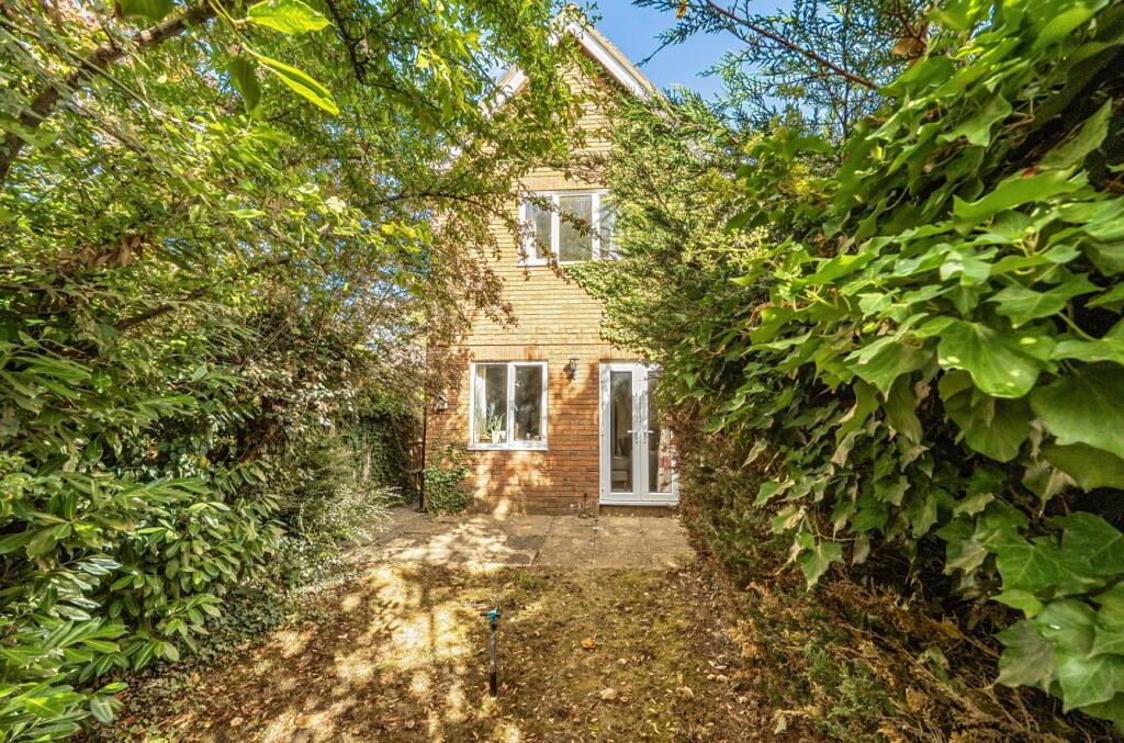 House in Guildford, Bellfields - View 3