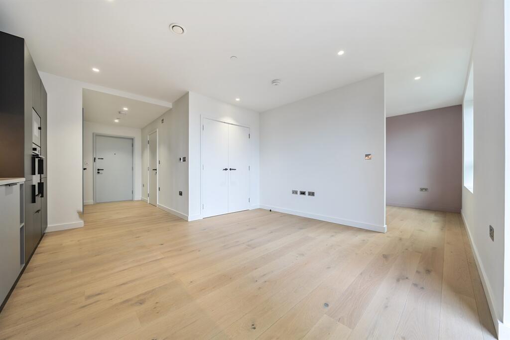 Main image of property: Peninsula Gardens, Chandlers Avenue, Lower Riverside, Greenwich Peninsula , SE10