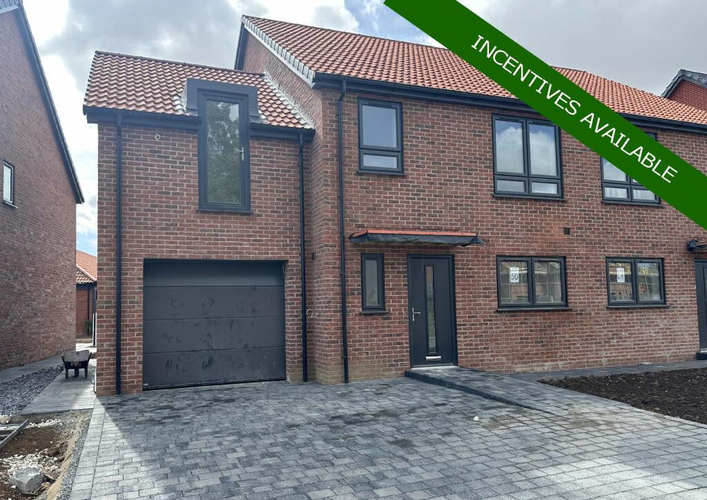 4-bed semi-detached on Plot 50, The Green, Waltham, £297,500