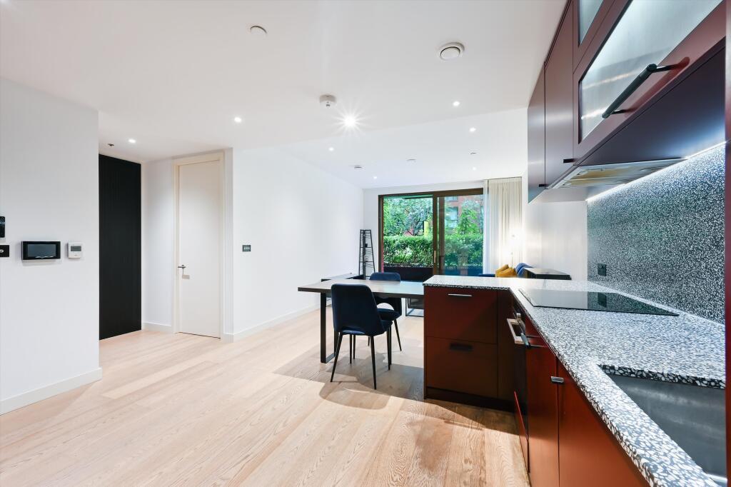 Apartment in London - View 5