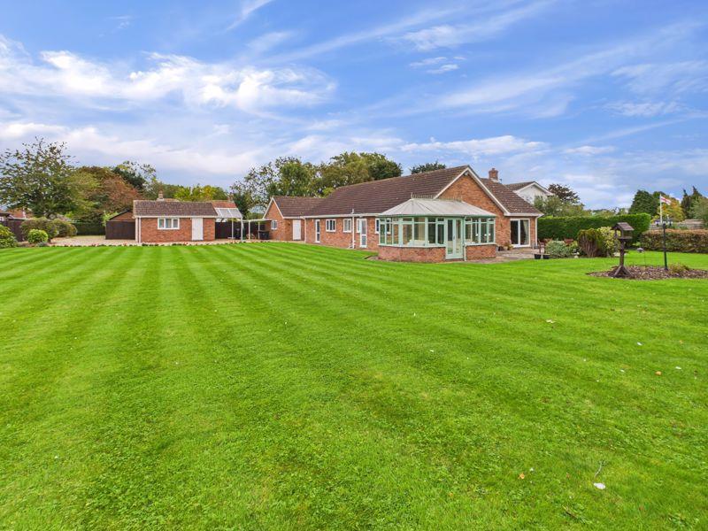 4-bed detached on Westwood Lodge, 40 Halton Fenside, Halton Holegate, Spilsby, £460,000