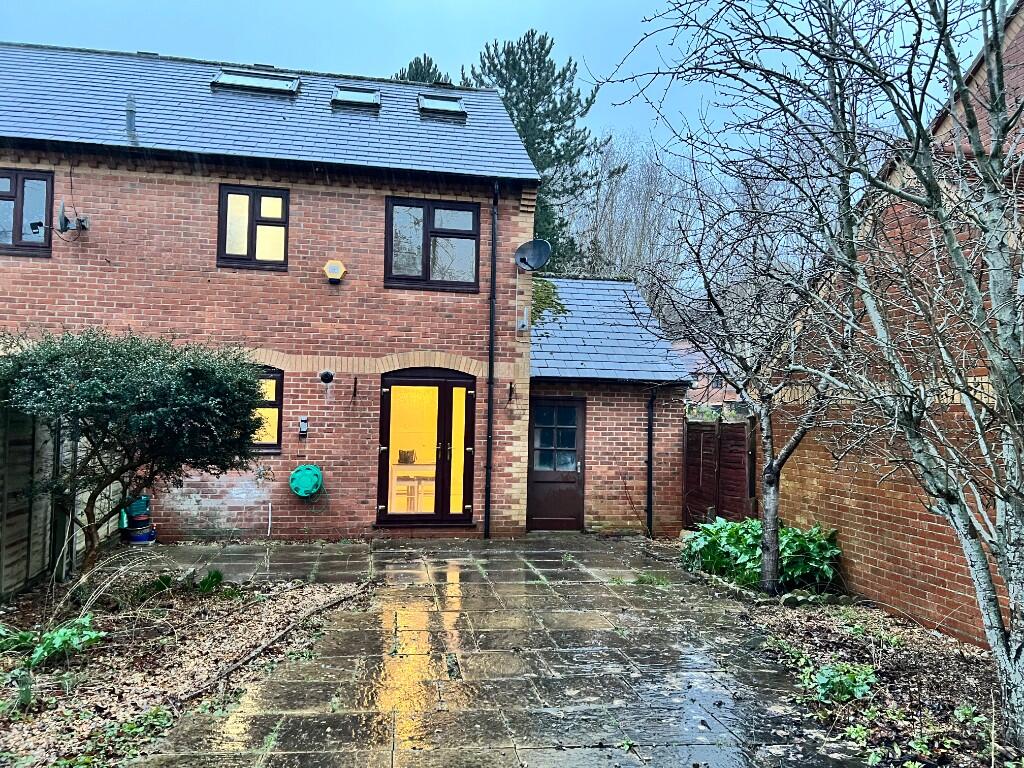 Main image of property: Park Gardens, Basingstoke, Hampshire, RG21