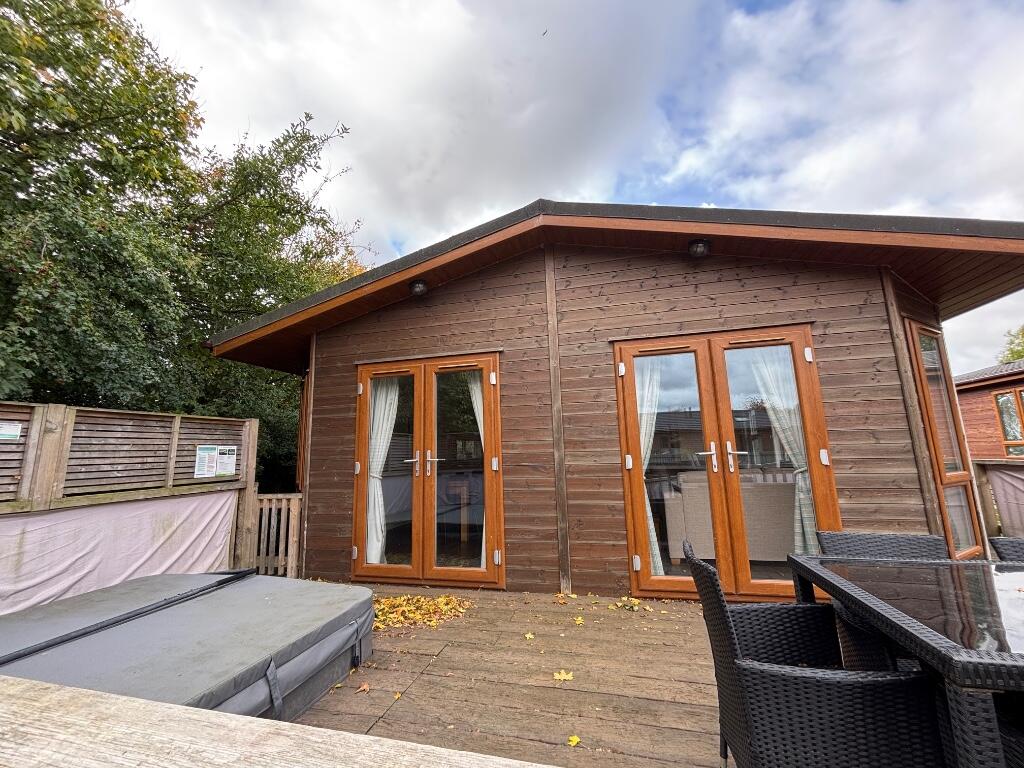 7 The Paddock, Brokerswood, BA13 4EH photo 4
