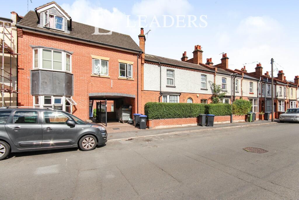 Main image of property: Tachbrook Street, Leamington Spa, CV31