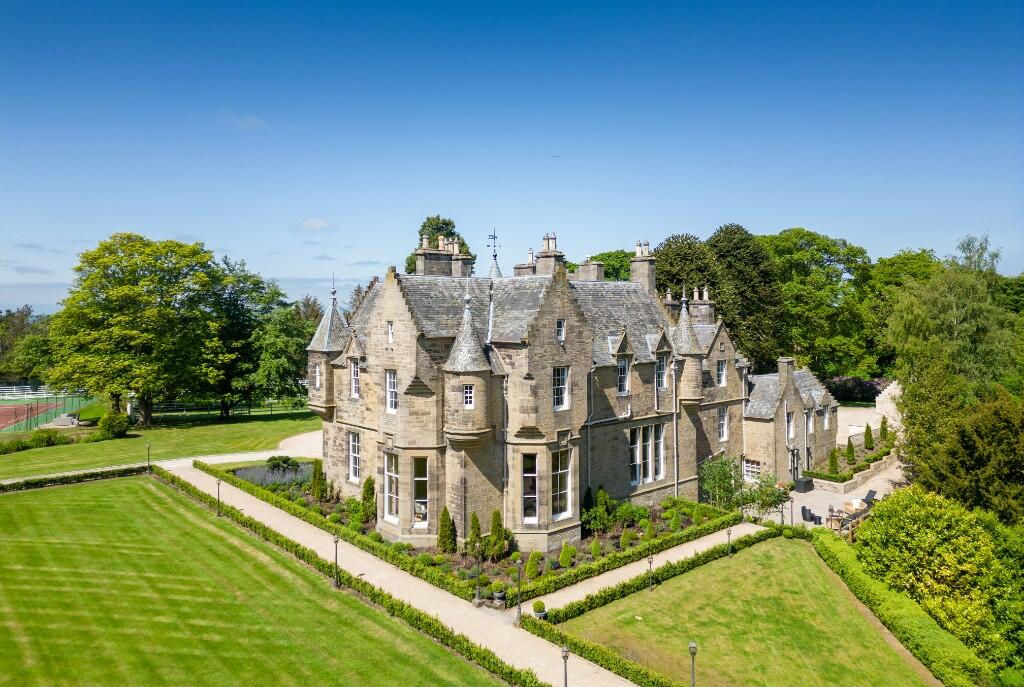 Ormiston Castle, West Lothian, EH27 photo 3