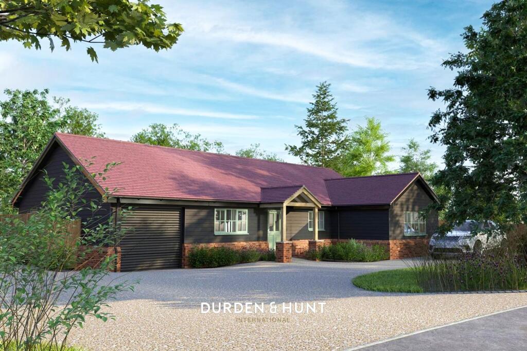 3-bed house on Northlands Approach, Langdon Hills, SS16, £800,000