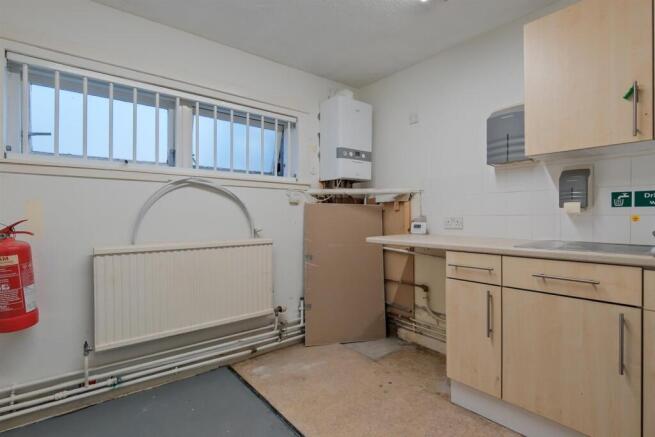 015-15 High Street, Wishaw.jpg