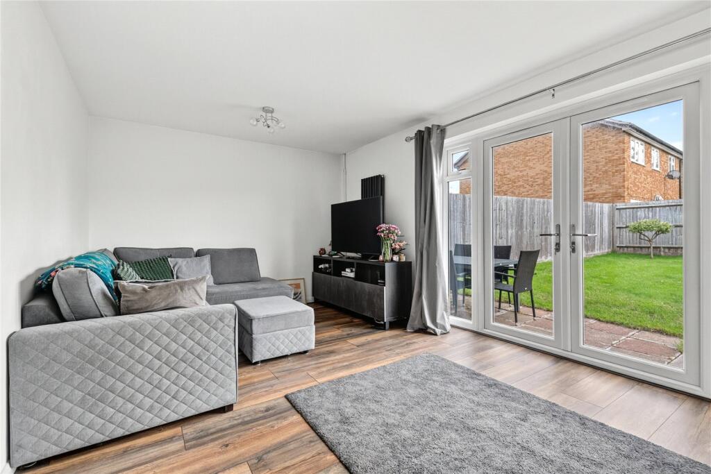 Sirius Close, Wokingham, Berkshire, RG41 photo 2