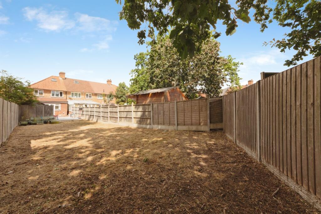 Broom Hall Grove, BIRMINGHAM photo 5