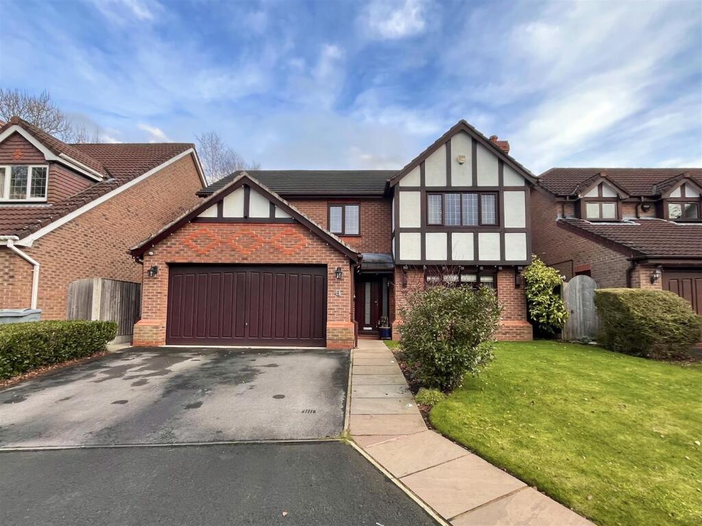 5-bed detached on Orwell Close, Wilmslow, Cheshire, £695,000