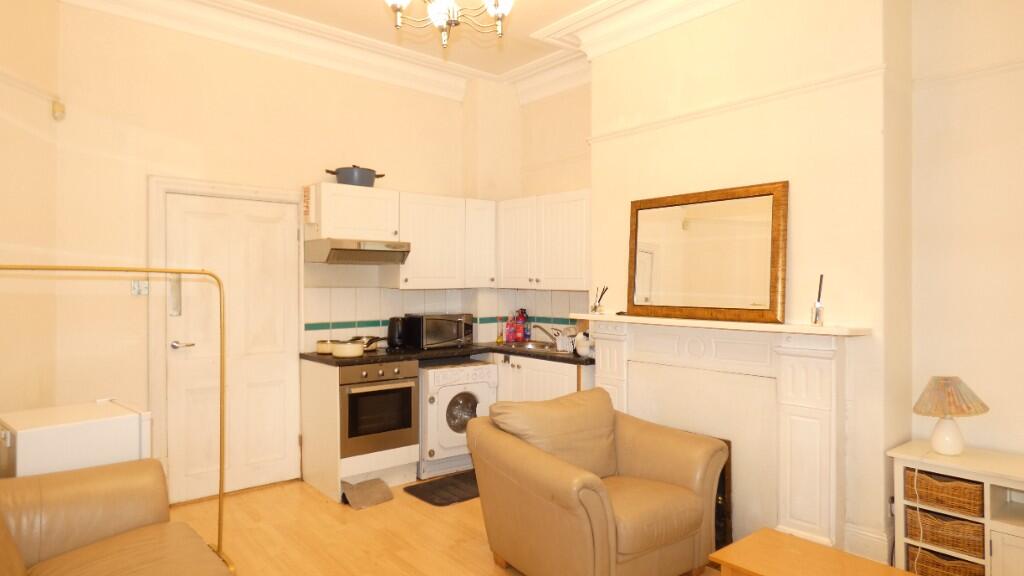 Clarendon Road, Leeds, West Yorkshire, LS2 photo 2