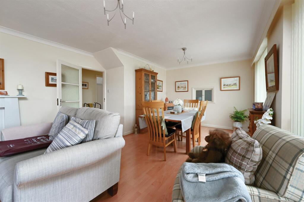 House in Tonbridge - More