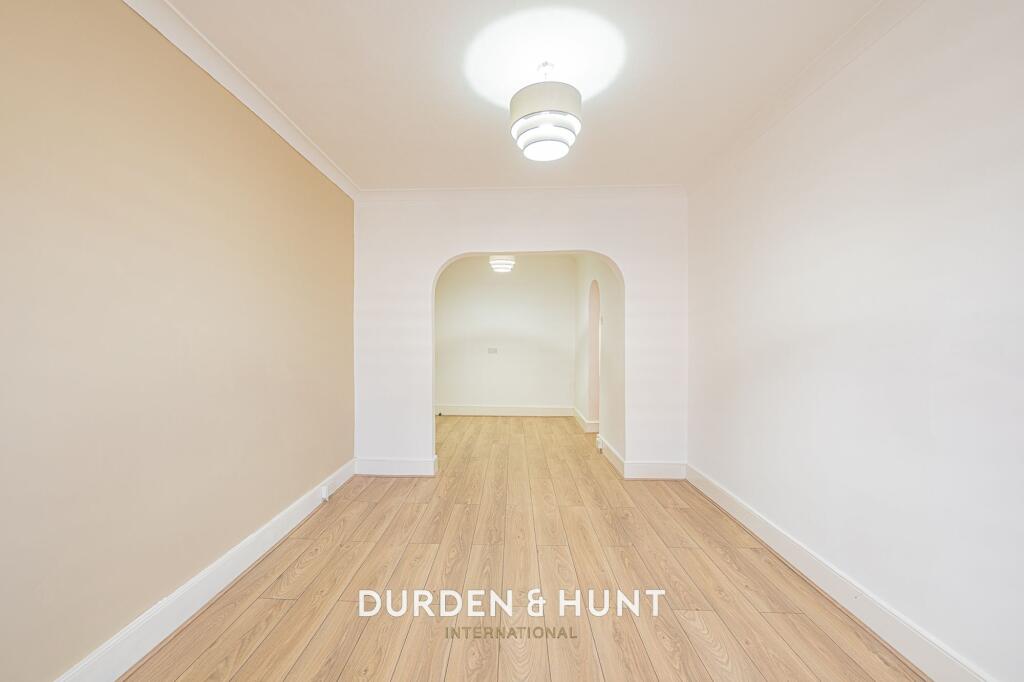 House in Ilford - View 3