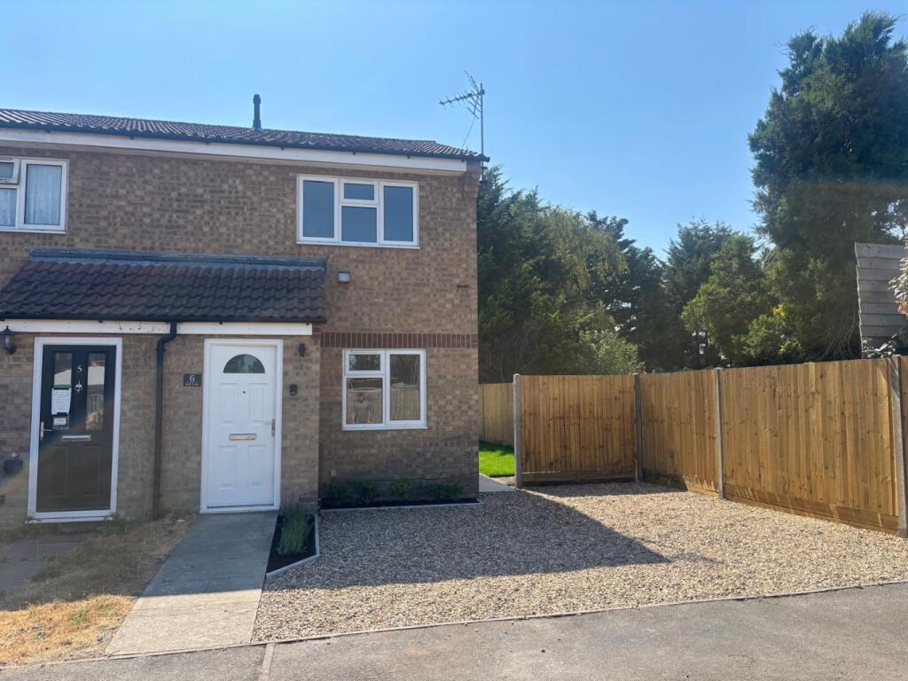 Main image of property: Bell Close, Fawley, Southampton, Hampshire, SO45 1RE