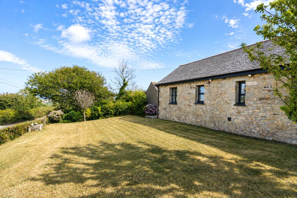 House in Truro - View 4