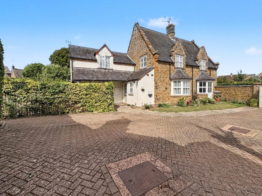 The Old School, Oakham Lane, Staverton, NN11 6JQ - View 5