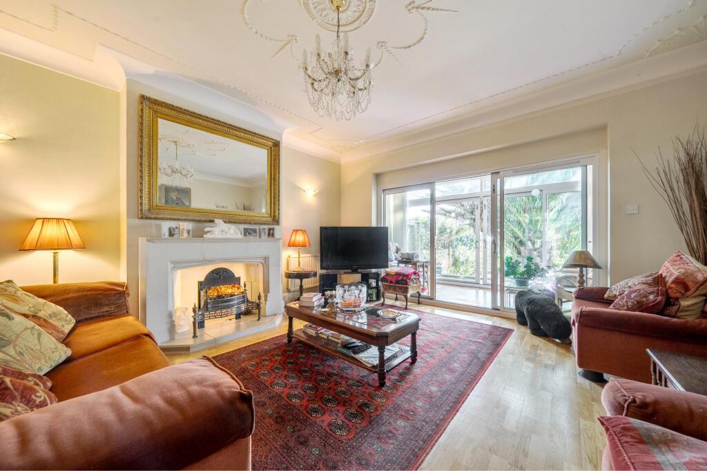 House in Brighton - View 3