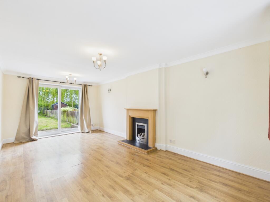 House in Broxtowe, Nottinghamshire - More