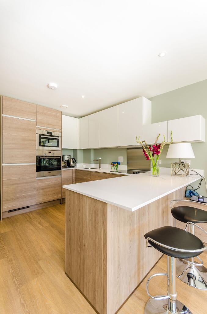 3-bed flat on Sirius House, Seafarer Way, Canada Water, London, SE16, £675,000