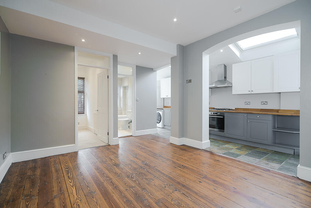 Main image of property: Ashleigh Road