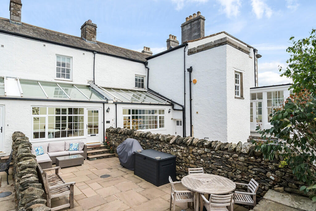Main image of property: Bigland Cottage, Bigland Hall, Backbarrow, Nr Ulverston, Cumbria, LA12 8PB
