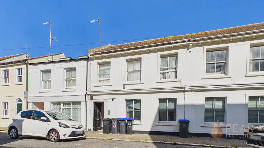 Brunswick Road, Worthing, BN11