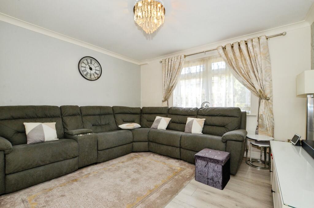 House in Harrow - View 2