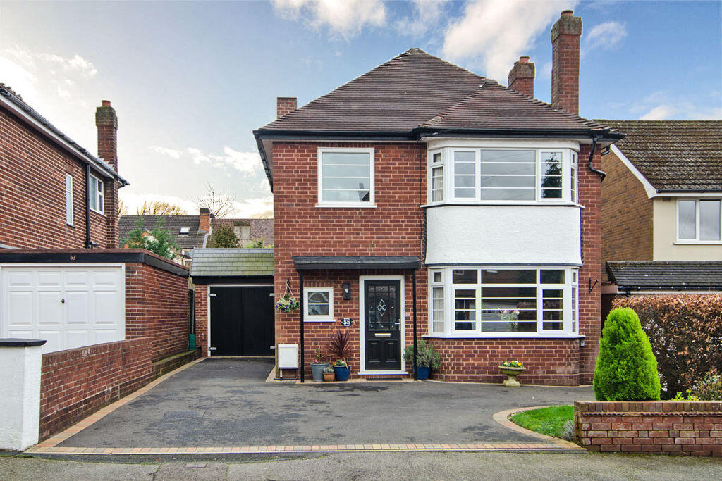 Main image of property: Manor Avenue, Cannock
