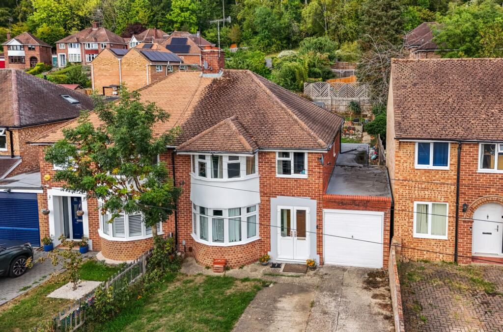 Main image of property: Hemdean Road, Caversham, RG4