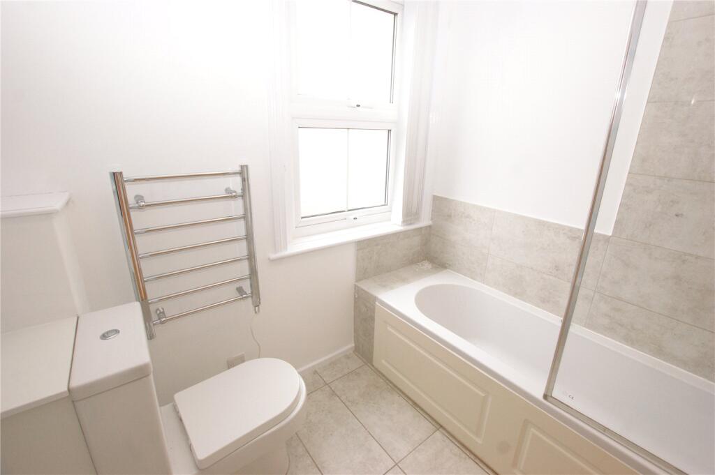 Apartment in Ferndown, Tricketts Cross - More