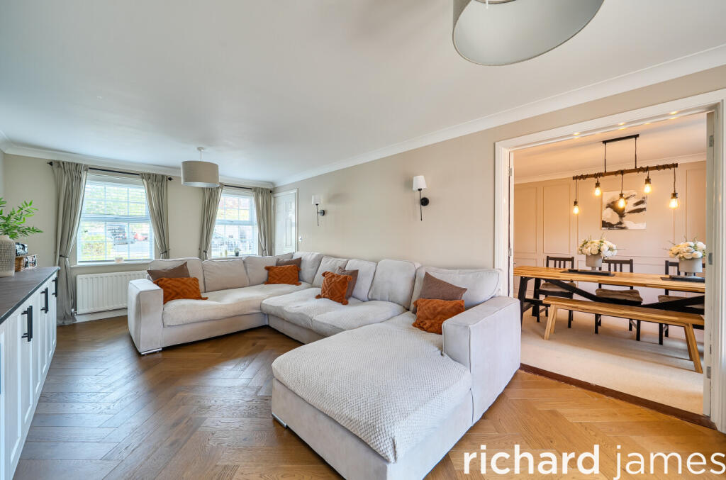House in Blunsdon St Andrew, Redhouse, St. Andrews - View 4