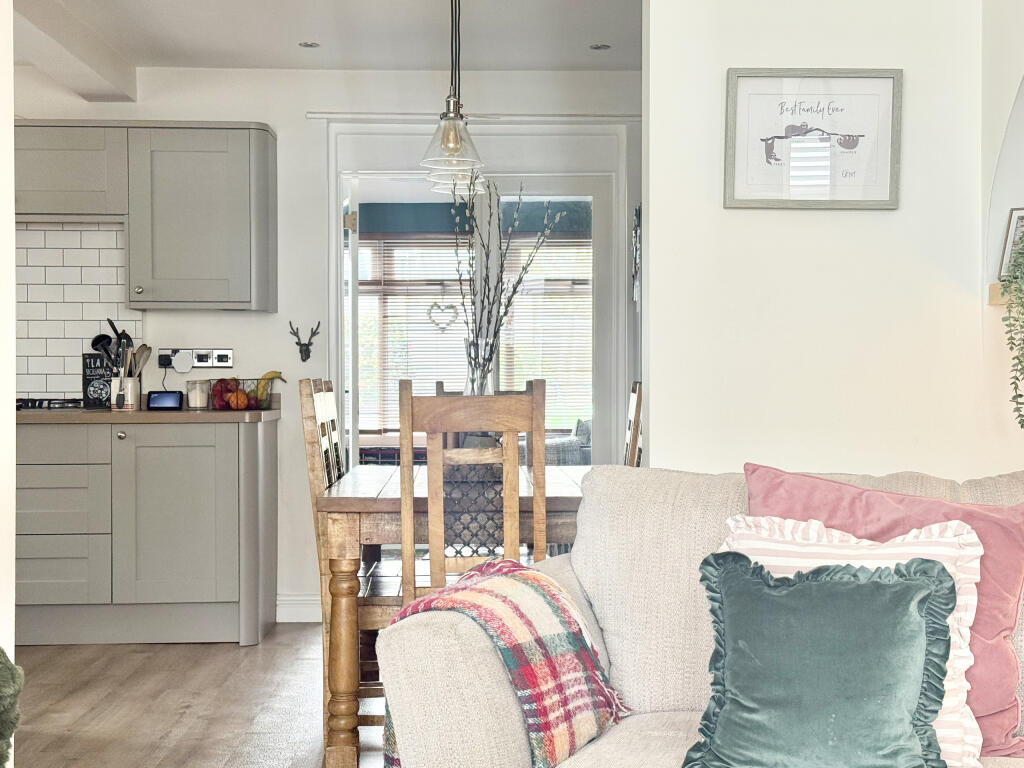 Additional image 6 of Albert Close, Yeovil, Somerset