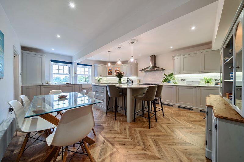 House in East Devon, Broadclyst - View 3