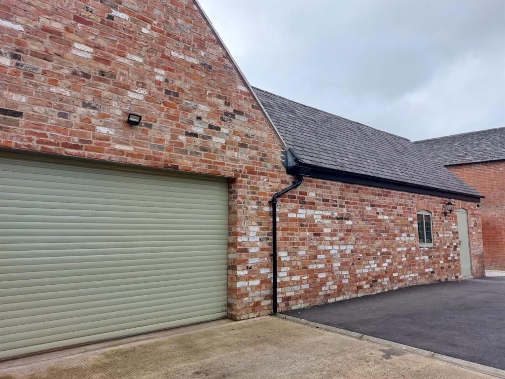 Main image of property: Unit 16 Beeby's Yard Burton Street, Melton Mowbray, LE13 1AE