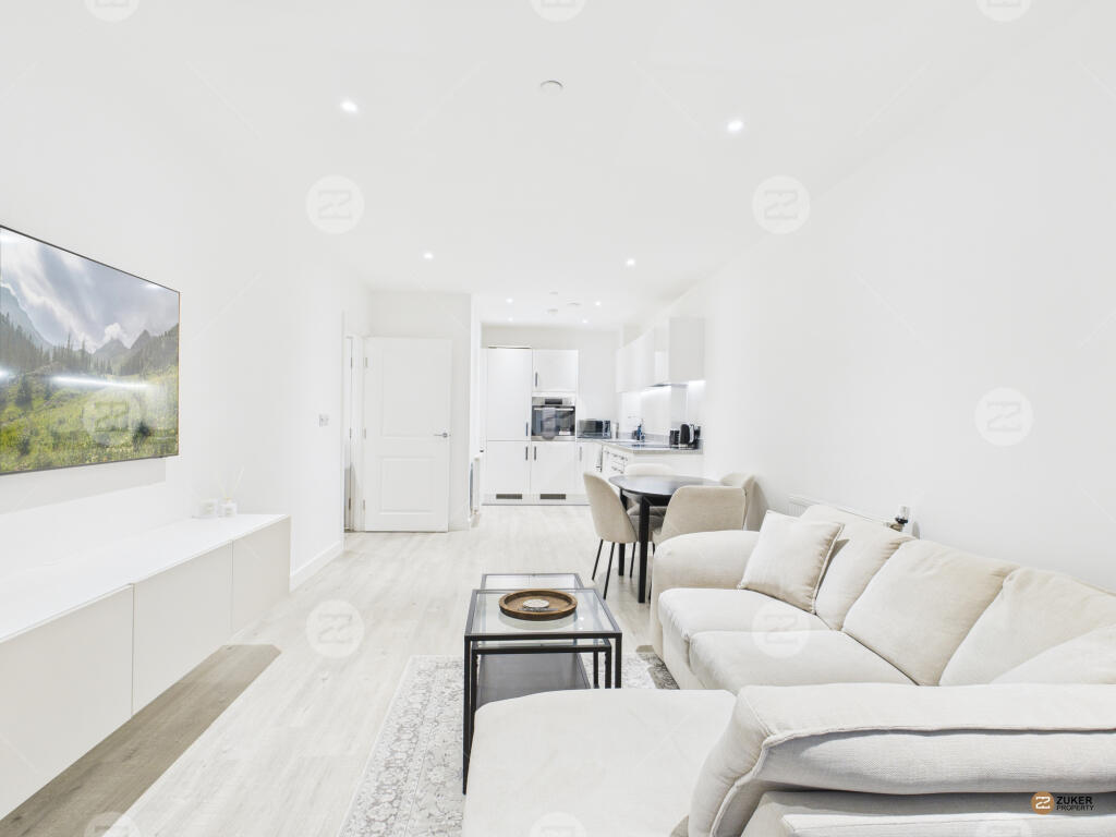 Main image of property: Thomas Road, Tower Hamlets, London, E14 7UT