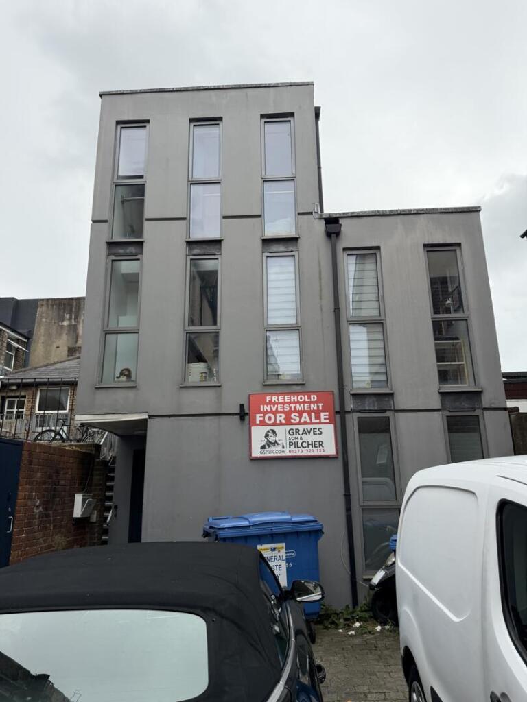 Apartment in Brighton - View 4