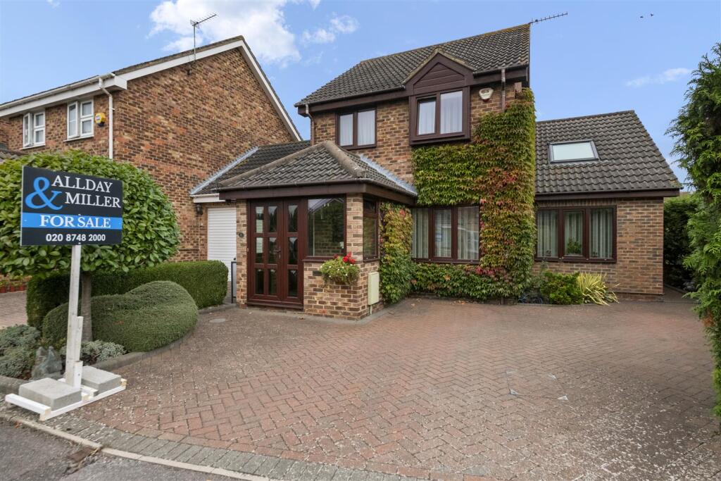 Main image of property: Cosgrove Close, Hayes