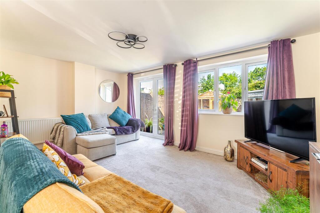 Spacious two-bedroom home with countryside views on the fringes of Yatton - View 4