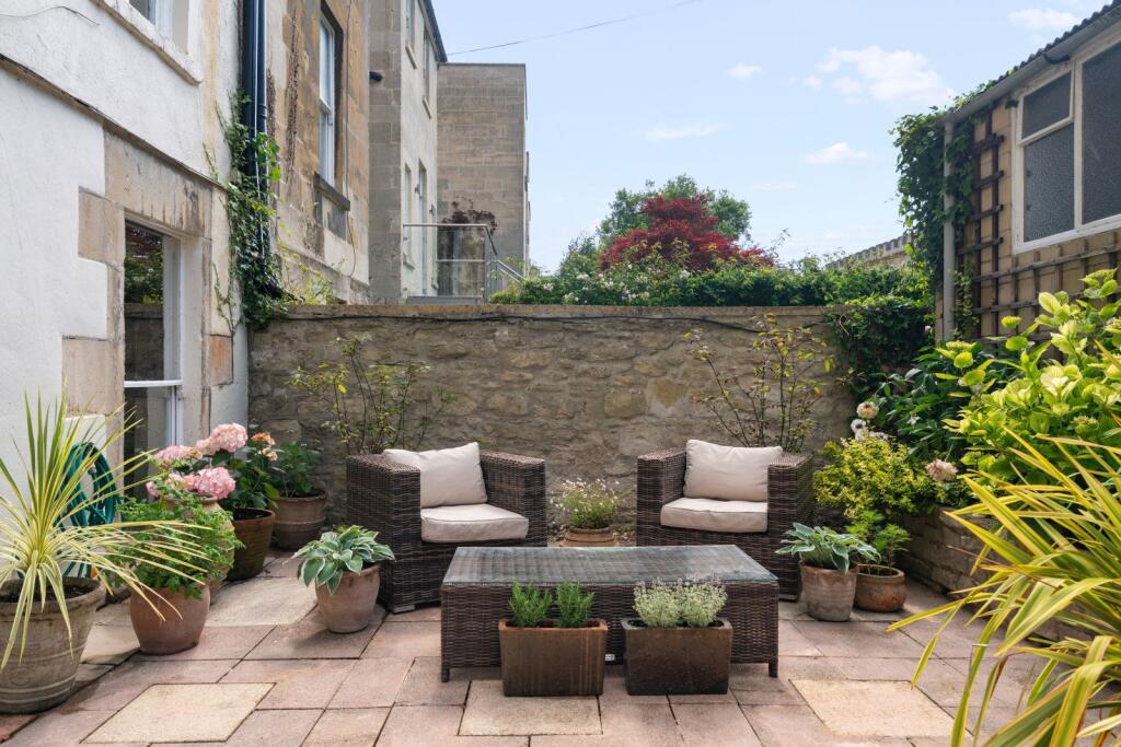 Apartment in Bath, Bathwick - View 4