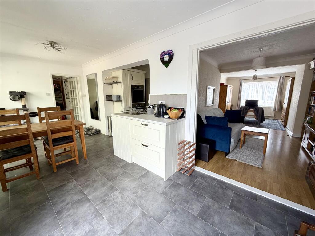 Beckhampton Road, Hamworthy photo 3