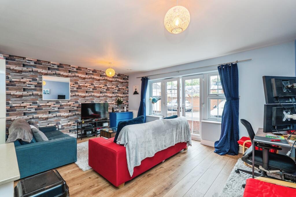 Main image of property: 7 Archers Road, Southampton, SO15