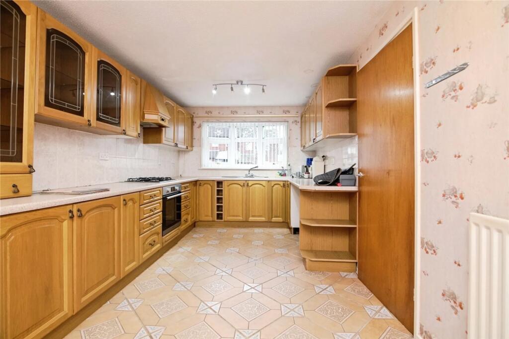 House in Redditch, Worcestershire - View 2